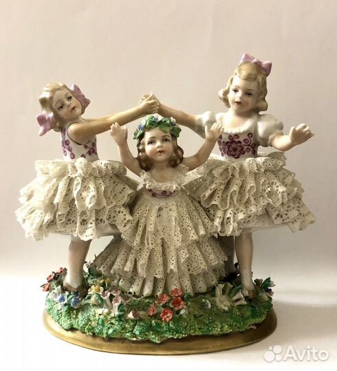 Антикварная статуэтка Sitzendorf