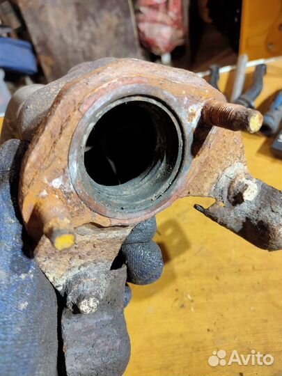 Выпускной коллектор mitsubishi carisma рест