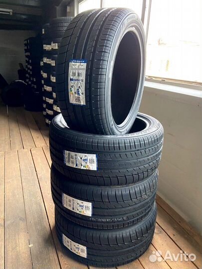 Triangle Sports TH201 295/35 R21 107Y