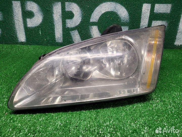 Фара левая Ford Focus 2