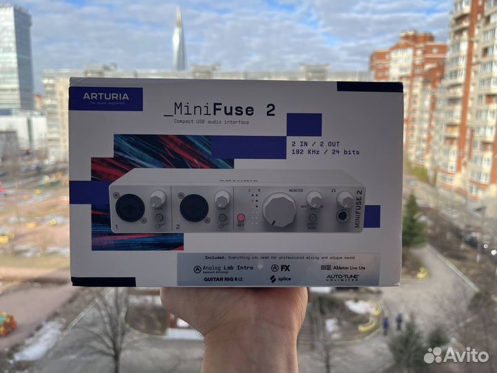 Звуковая карта Arturia MiniFuse 2 новая
