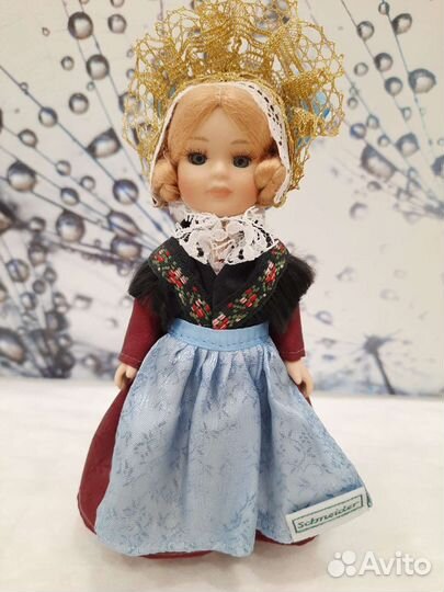 Кукла фарфоровая коллекционная schneider
