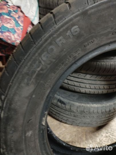 Continental UltraContact 225/60 R16