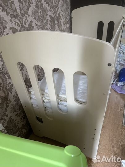 Детская кроватка