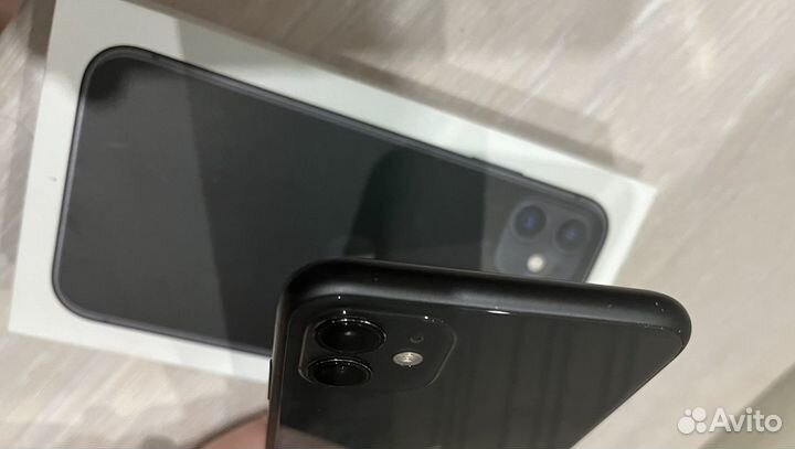 iPhone 11, 64 ГБ