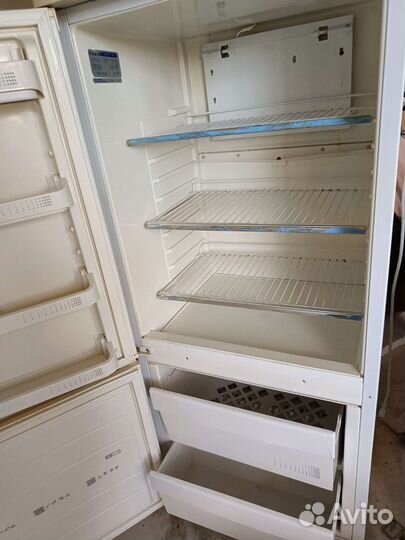 Холодильник бу+ свч печь