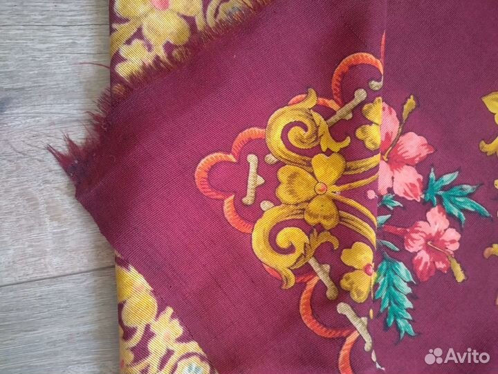 Шерстяной купон ткани 130х130 см Павлово-Посадский