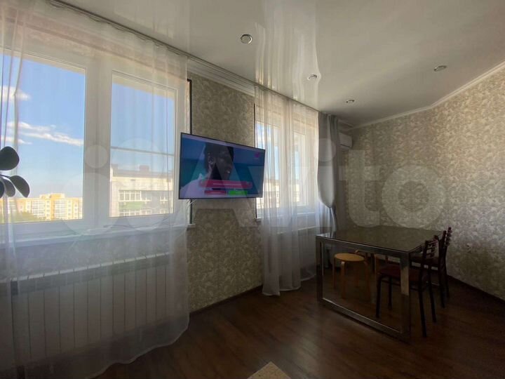 2-к. квартира, 73 м², 9/10 эт.