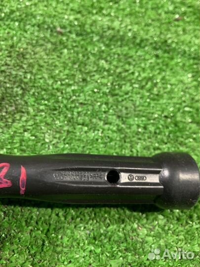 Отвертка Audi A3 8P CCZ 2009