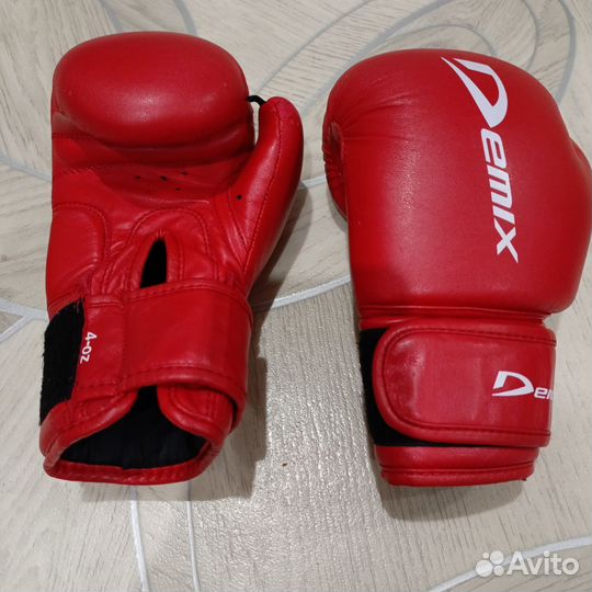 Боксерские перчатки детские 4 oz футы xs