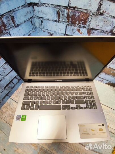 Игровой ноутбук. модель 2020 года