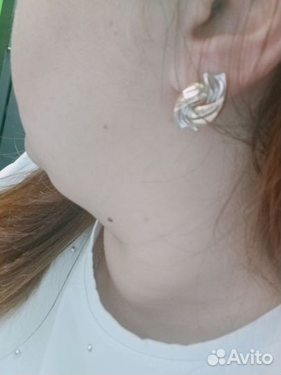 Золотые серьги 585
