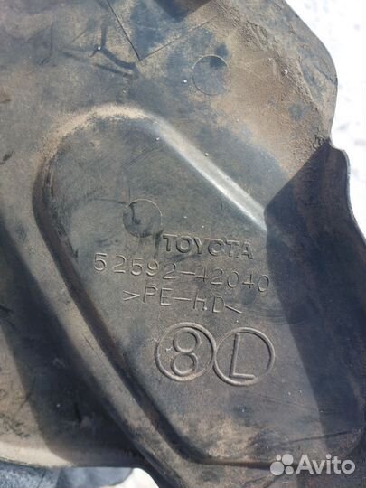 Подкрылок задний левый RAV 4