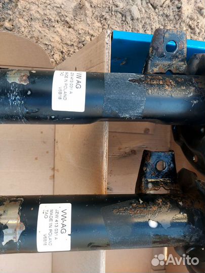 Амортизаторы передние и задние пассат б6