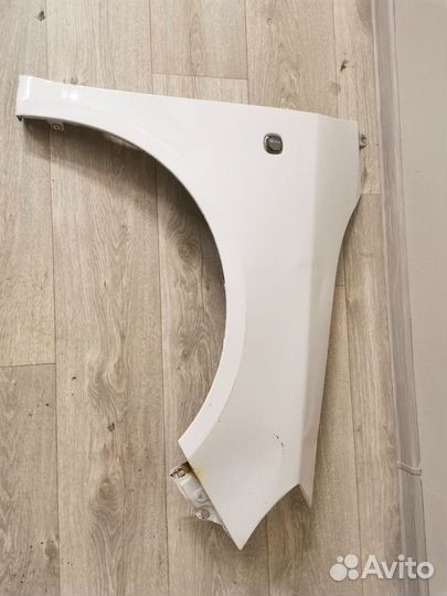 Крыло переднее правое skoda fabia 2 (2010-2014)