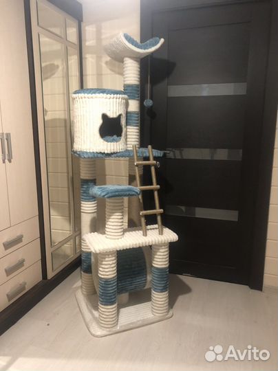 Домик для кошки с когтеточкой