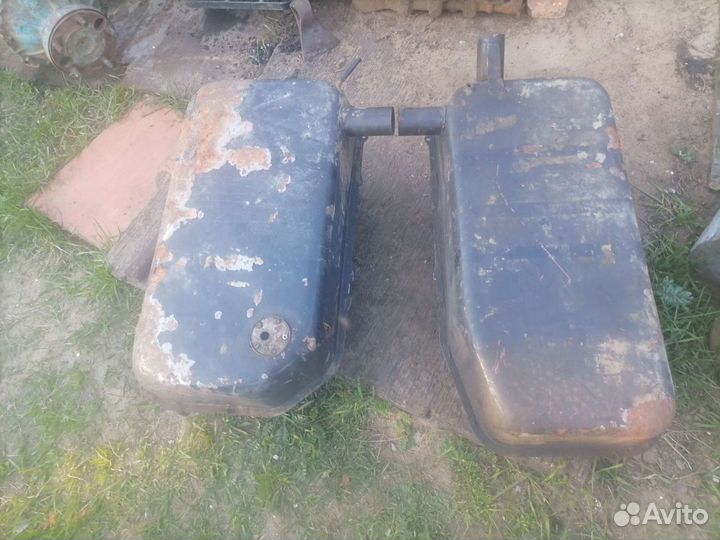 Баки топлевные мтз 82