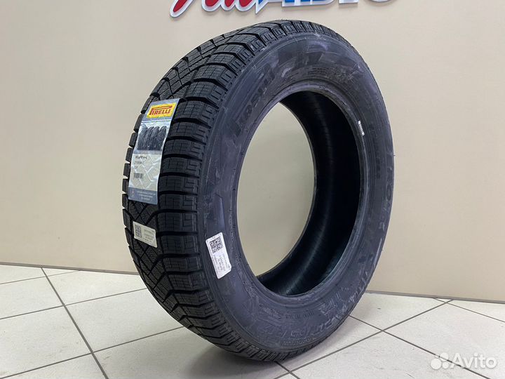 Pirelli Ice Zero FR 215/65 R17 103T
