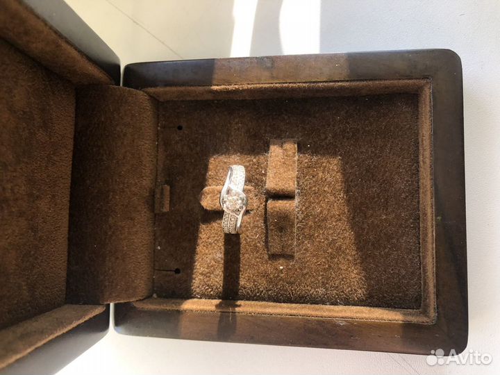 Кольцо белое золото 750 проба - 7 грамм