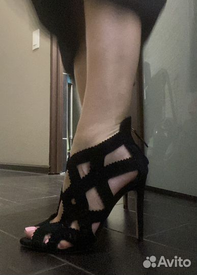 Босоножки zara черные 36