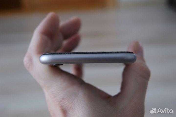 iPhone 6S, 32 ГБ