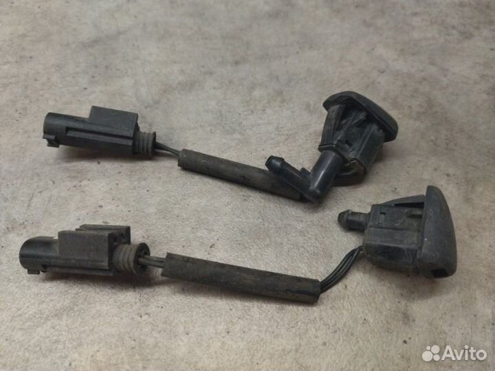 Форсунка стеклоомывателя