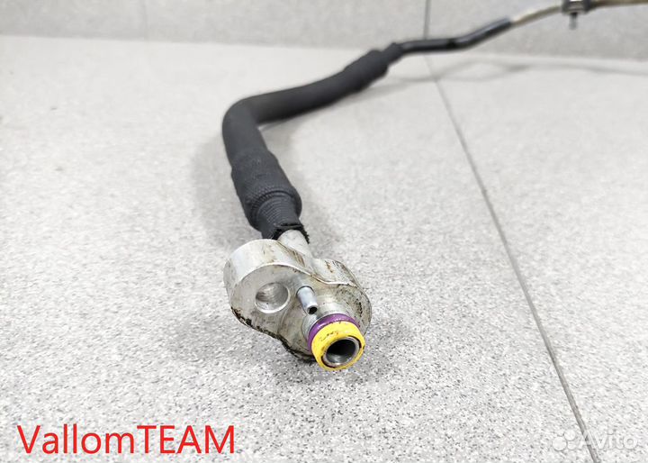 Лот Q321 Трубка кондиционера Audi Q7