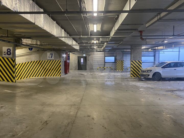 Машиноместо, 13 м²