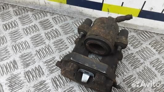 Суппорт тормозной передний правый skoda octavia A5