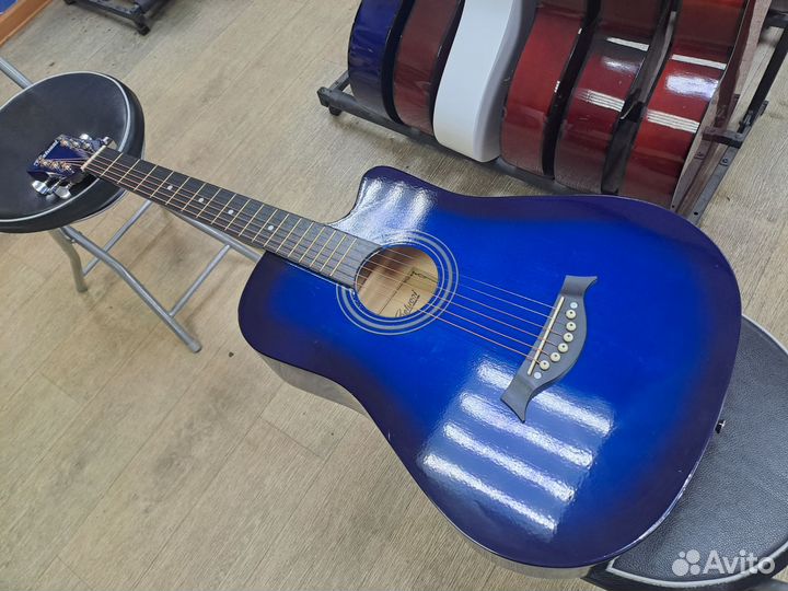 Гитара акустическая синяя Belucci