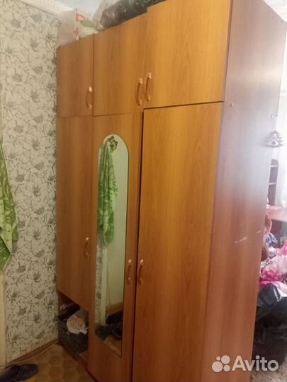 Продам шкаф,кух.гарнитур б/у