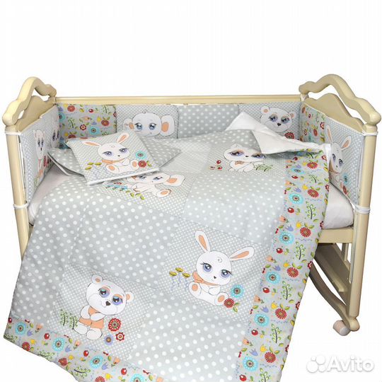 Набор в кроватку новый