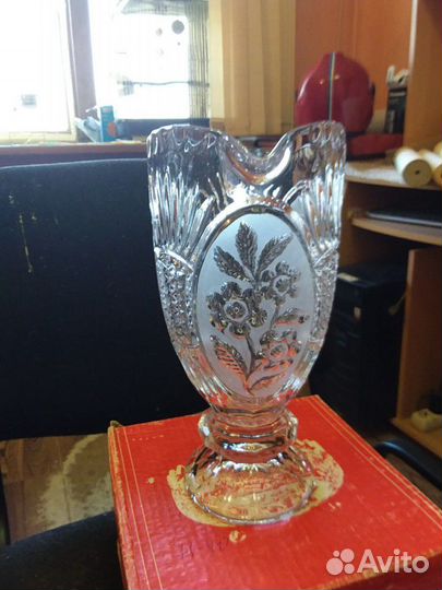 Кувшин, Салатнеца и много других предметов Югослав