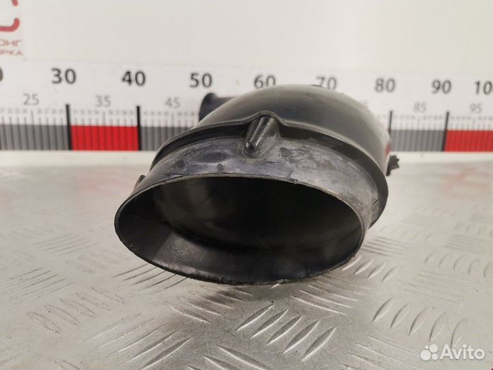 Патрубок воздушного фильтра Volkswagen Touareg 2