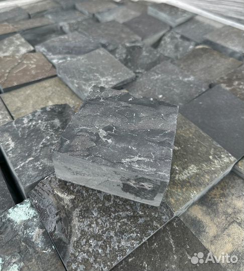 Брусчатка из натурального камня шунгита