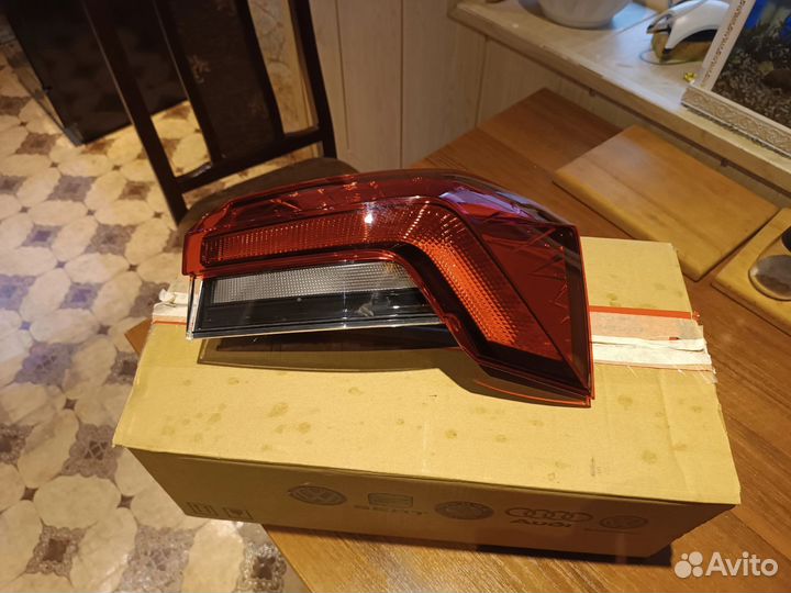 Фонарь задний правый skoda rapid 2