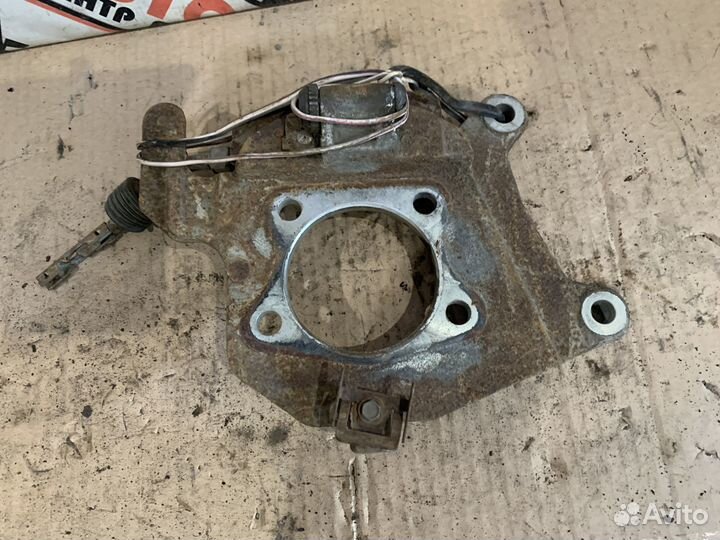 Кулак поворотный задний Mazda CX-7