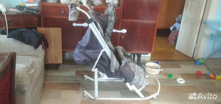 Детские санки с колесами