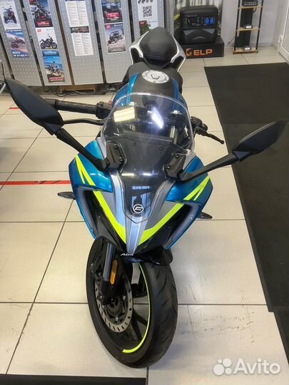 Мотоцикл cfmoto 300 SR (ABS)