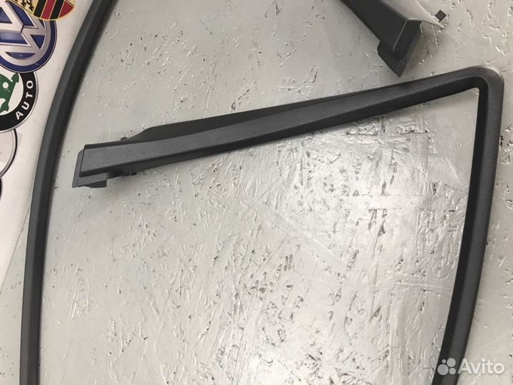 Накладка на дверь передняя Mercedes-Benz E-280