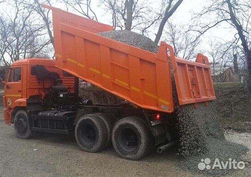 Доставка щебня песка отсева земли