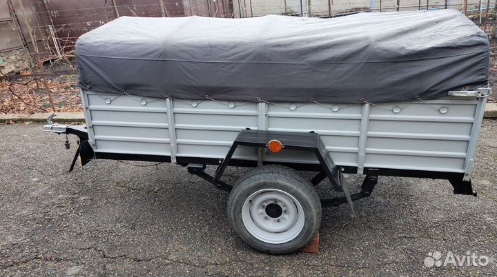 Прицеп на легковой автомобиль