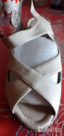 Босоножки женские новые 38 раз. Кожанные,Беларусь
