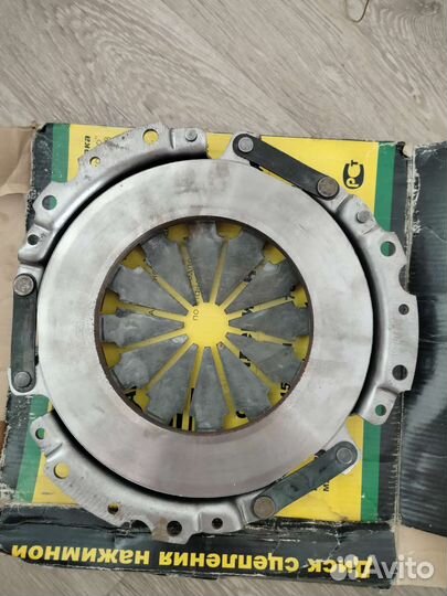 Диск сцепления нажимной