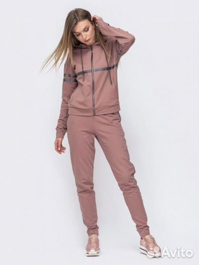 Костюм спортивный женский
