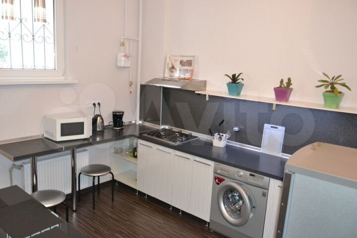 2-к. квартира, 57 м², 6/10 эт.