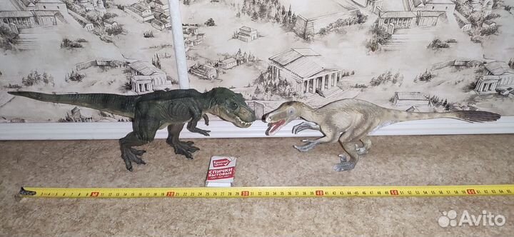 Коллекционные игрушки динозавров (цены в описании)