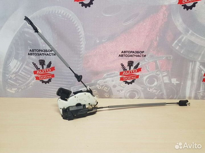 Замок двери задний правый Volkswagen Polo 5