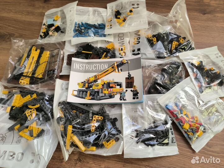 Новый конструктор Lego Кран huiqibao 665 деталей