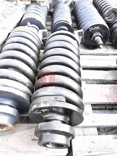 Натяжитель гусеницы Hitachi ZX350LC-3fams9243535